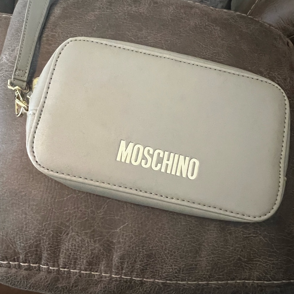 Moschino Gray Clutch with matching luggage tags (2)